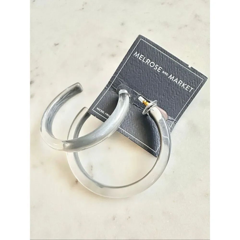 Melrose and market acrylic hoop earrings